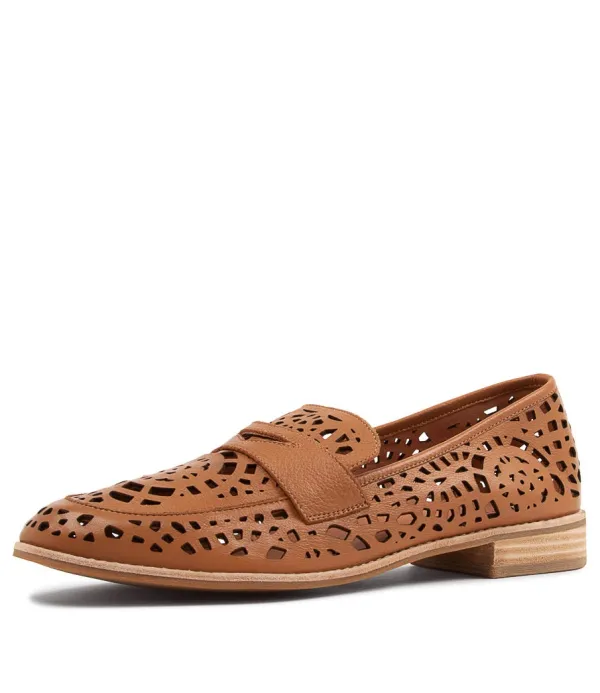 Women DJANGO & JULIETTE Addah Lrg Tan Leather Loafers