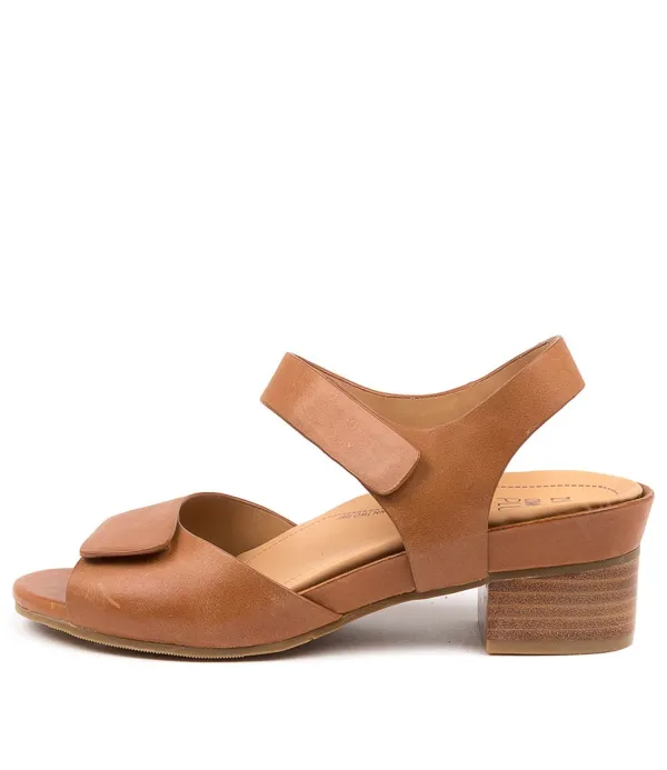 Women ZIERA Ava Xw Tan Leather