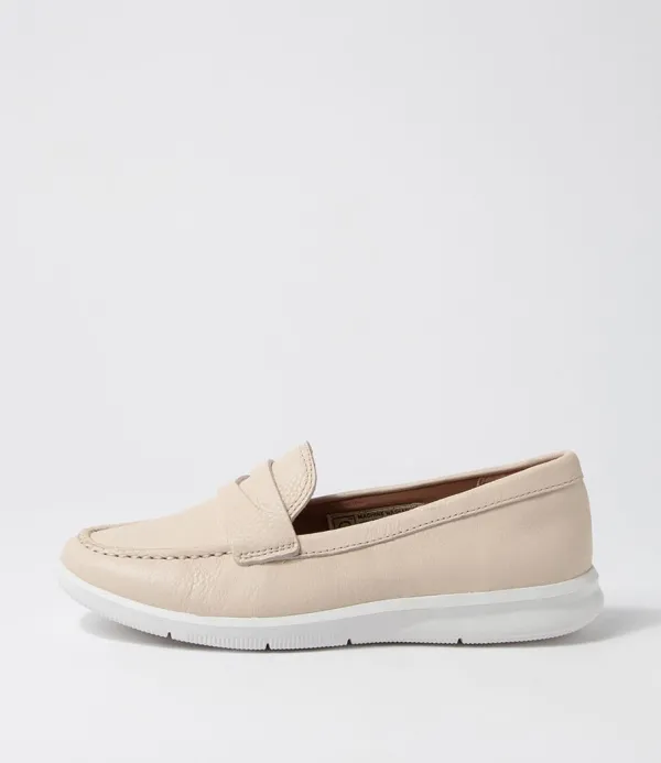 Women ROCKPORT Ayva Washable Penny Vanilla Leather Loafers