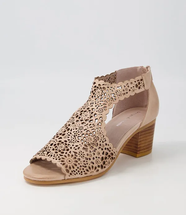 Women DJANGO & JULIETTE Bames Cafe Leather Sandals