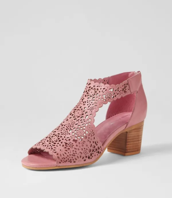 Women DJANGO & JULIETTE Bames Pretty Pink Leather Sandals