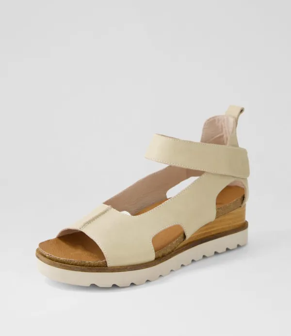 Women DJANGO & JULIETTE Beasla Almond Leather Sandals