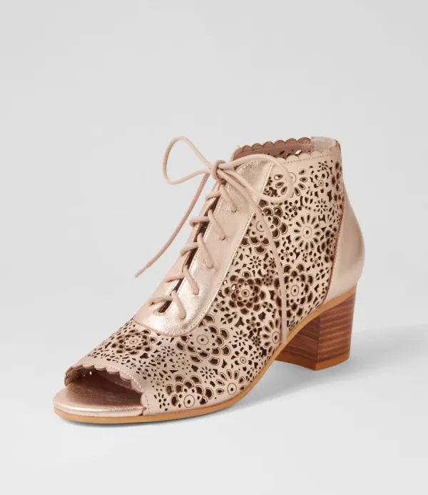 Women DJANGO & JULIETTE Bonzza Lrg Pale Rose Gold Leather Sandals
