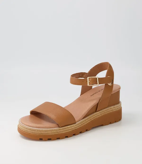 Women DJANGO & JULIETTE Boogly Dark Tan Leather Sandals