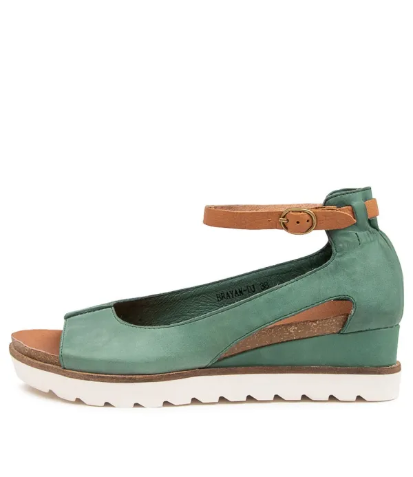 Women DJANGO & JULIETTE Brayan Ocean Dark Tan Leather Sandals
