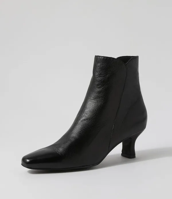 Women DJANGO & JULIETTE Cheza Black Leather Ankle Boots