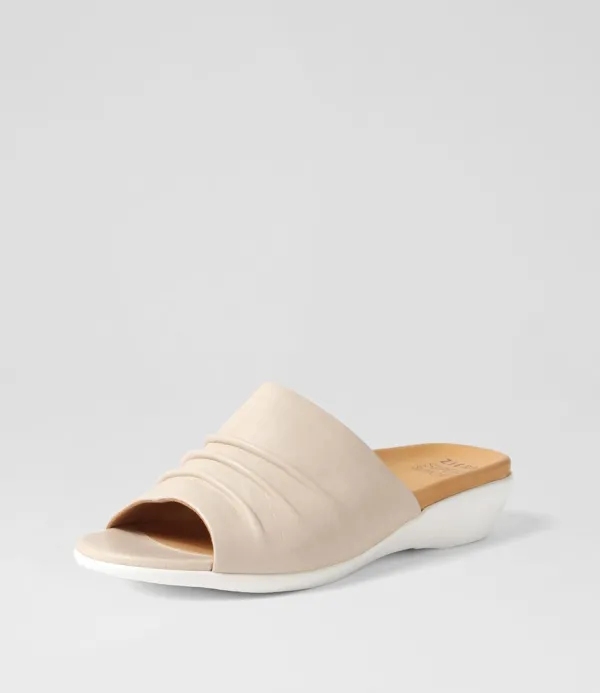 Women ZIERA Elija Xw Almond Leather Slides