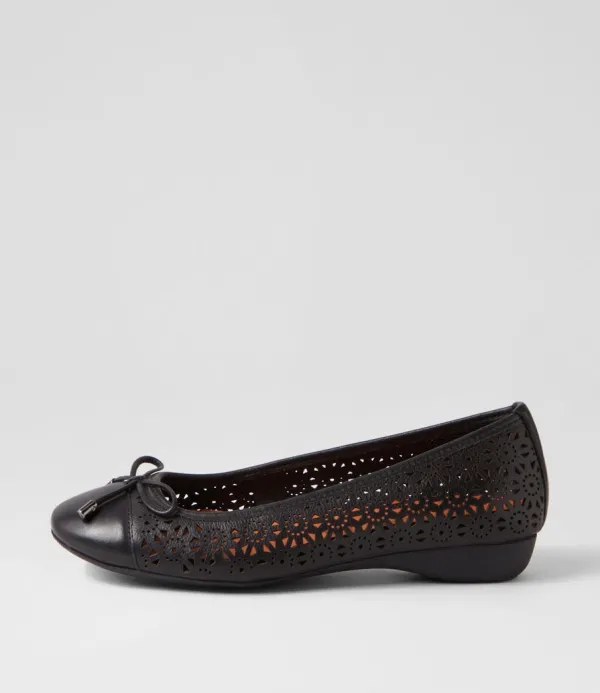 Women SUPERSOFT Eloiza Black Leather Ballet Flats