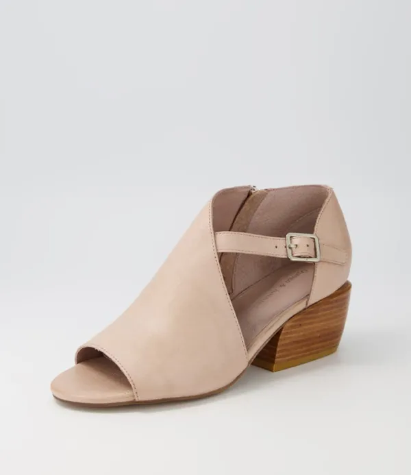 Women DJANGO & JULIETTE Elvira Cafe Leather Sandals