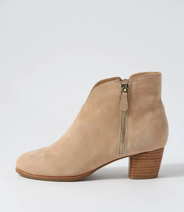 Women ZIERA Govak W Latte Suede Ankle Boots
