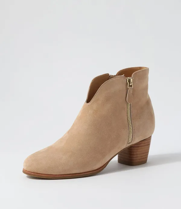 Women ZIERA Govak W Latte Suede Ankle Boots
