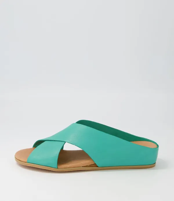 Women DJANGO & JULIETTE Harli Spearmint Leather Slides