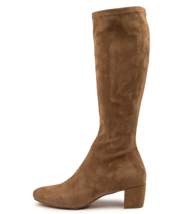Women DJANGO & JULIETTE Hayleys Sand Stretch Microsuede