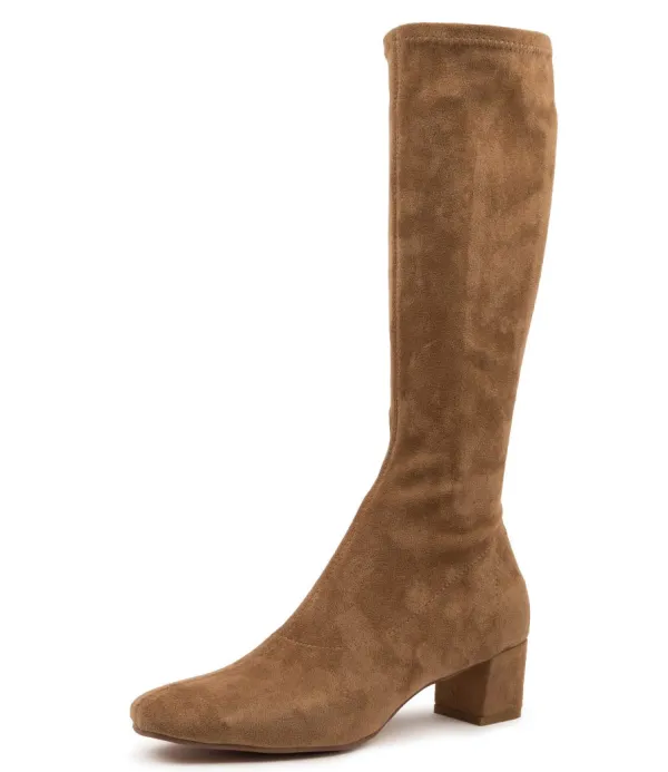 Women DJANGO & JULIETTE Hayleys Sand Stretch Microsuede