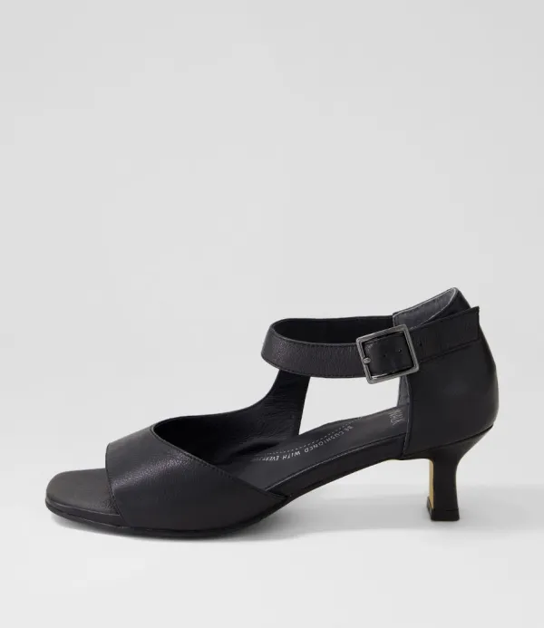 Women ZIERA Irunn Xw Black Leather Sandals