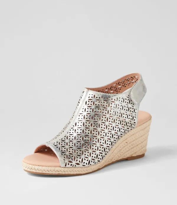 Women DIANA FERRARI Jamm Silver Wash Leather Sandals
