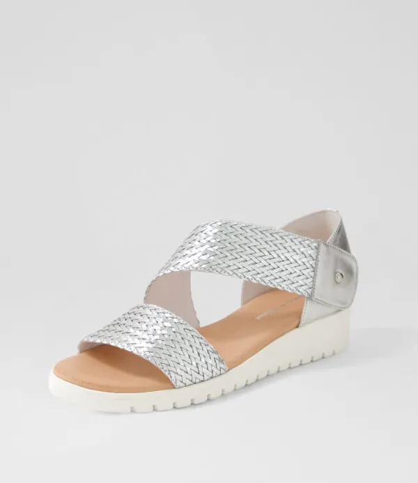 Women DJANGO & JULIETTE Malkie Silver Weave Leather Sandals