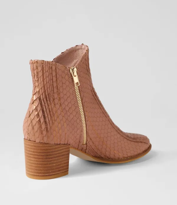 Women DJANGO & JULIETTE Mockas Blush Metallic Cut Leather Ankle Boots