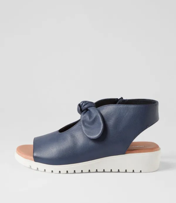 Women DJANGO & JULIETTE Moneka Navy White Leather Sandals