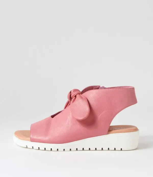 Women DJANGO & JULIETTE Moneka Pretty Pink White Leather Sandals