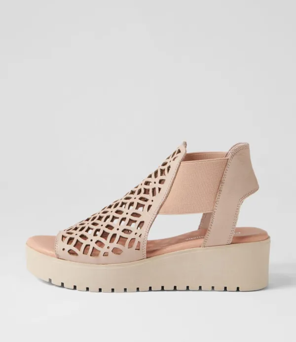 Women DJANGO & JULIETTE Odate Cafe Nude Leather Sandals