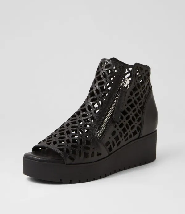 Women DJANGO & JULIETTE Olizzi Black Leather Sandals