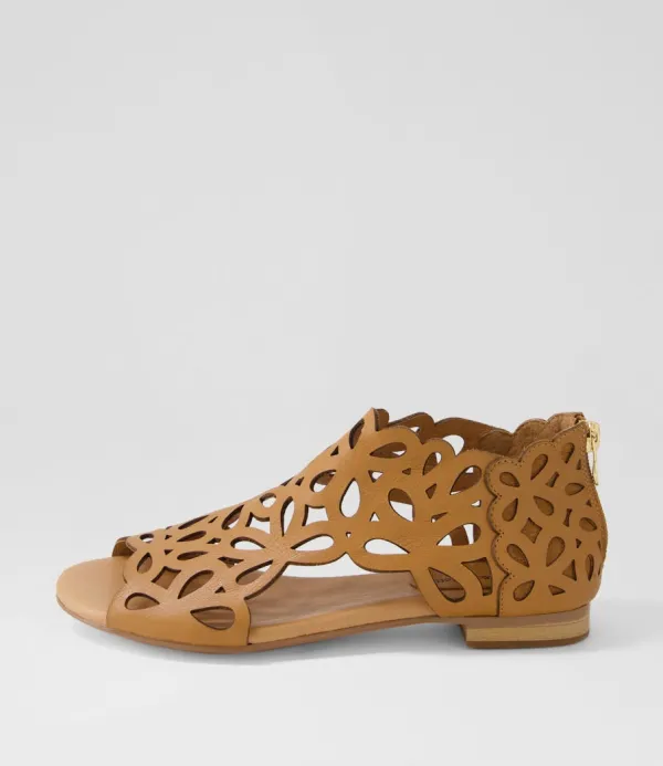 Women DJANGO & JULIETTE Pietro Tan Leather Sandals