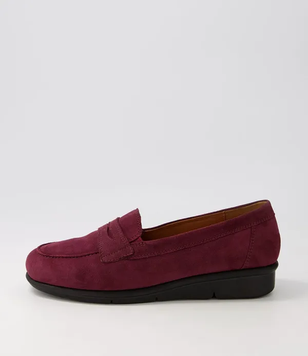 Women SUPERSOFT Punis Wine Suede Loafers