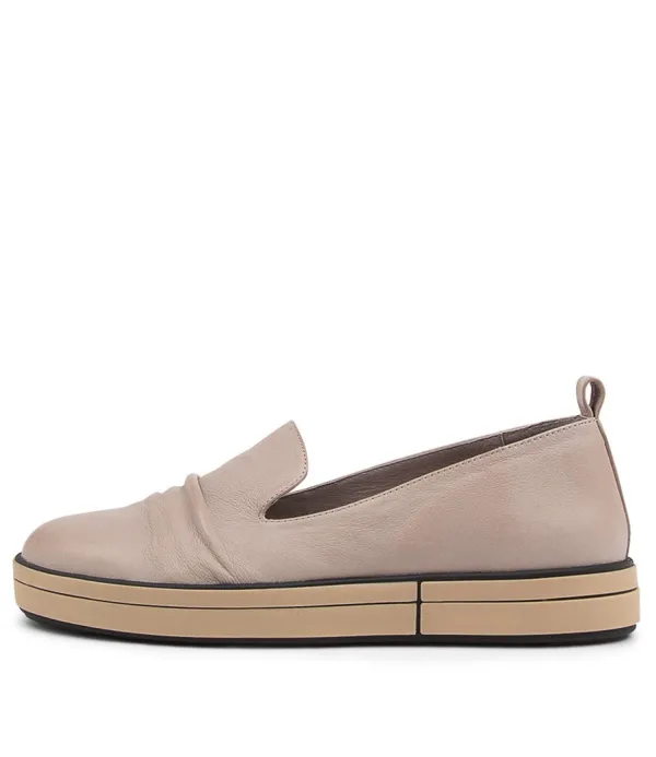 Women ZIERA Raider W Smoke Leather Flat Shoes