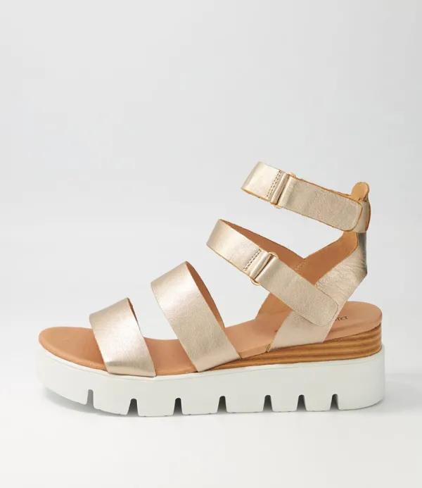 Women DJANGO & JULIETTE Rhean Champagne Leather Sandals