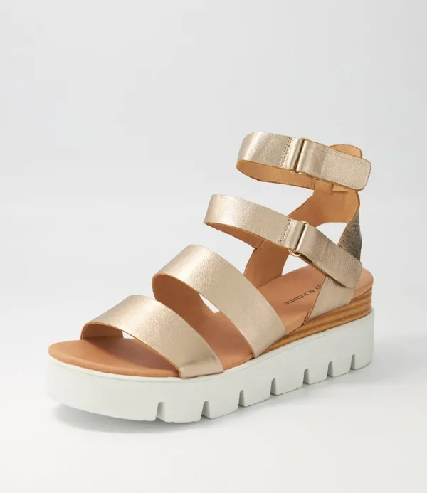 Women DJANGO & JULIETTE Rhean Champagne Leather Sandals