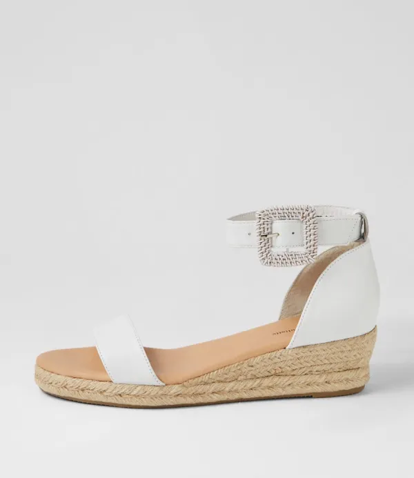 Women DJANGO & JULIETTE Sprout White Leather Buckle Sandals