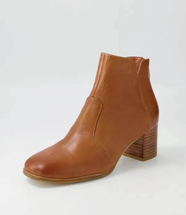 Women DJANGO & JULIETTE Vascal Tan Leather Ankle Boots