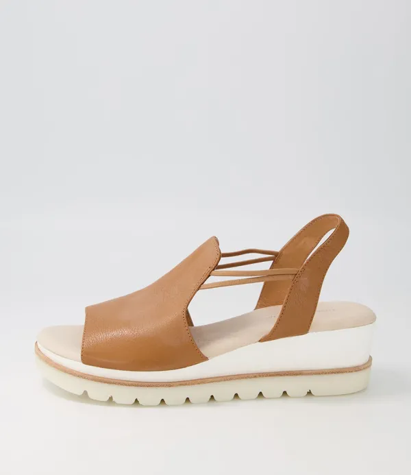 Women DJANGO & JULIETTE Wadmire Dark Tan Leather Sandals