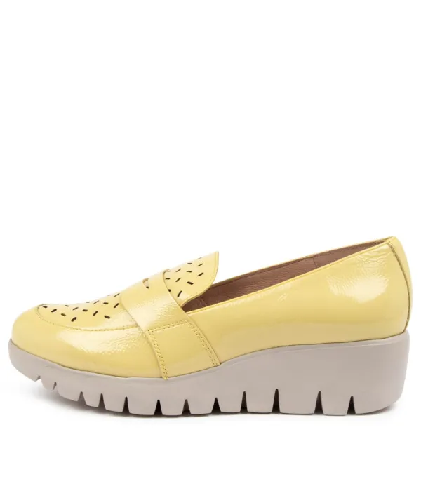 Women WONDERS Wendie Yellow