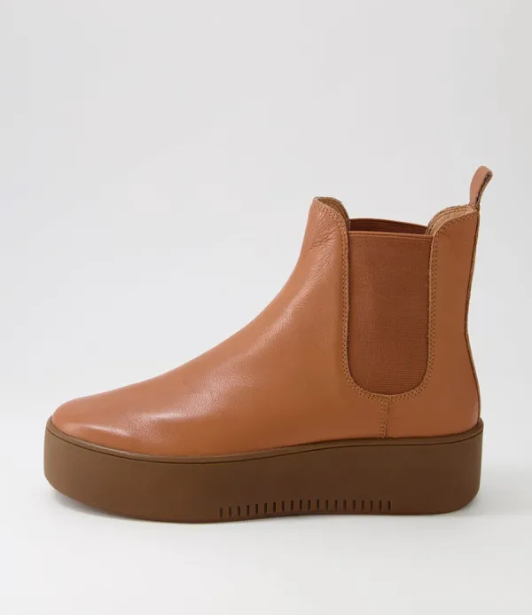 Women DJANGO & JULIETTE Wylder Scotch Light Choc Leather Chelsea Boots