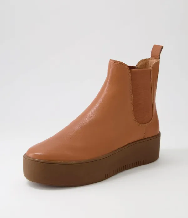 Women DJANGO & JULIETTE Wylder Scotch Light Choc Leather Chelsea Boots