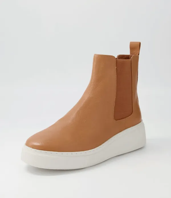 Women DJANGO & JULIETTE Yestin Scotch Vanilla Leather Chelsea Boots