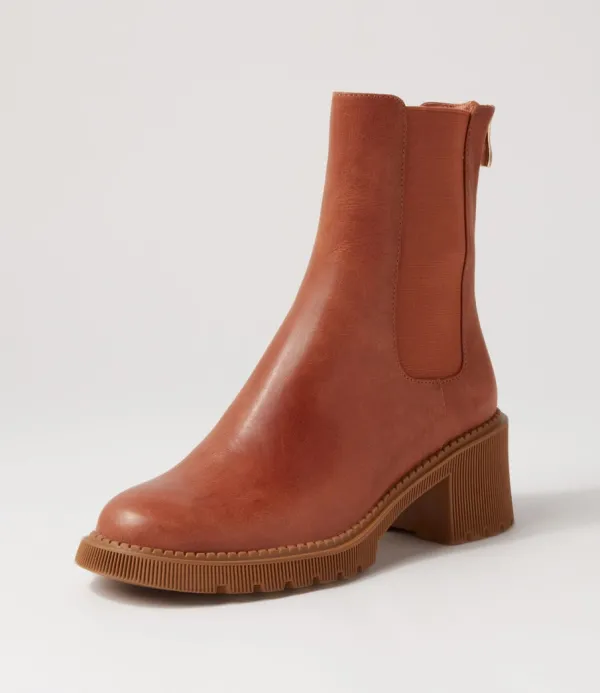 Women DJANGO & JULIETTE Zozo Cognac Leather Chelsea Boots